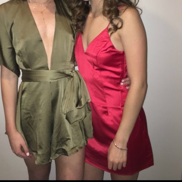 Red dress from Revolve - Picture 5 of 6